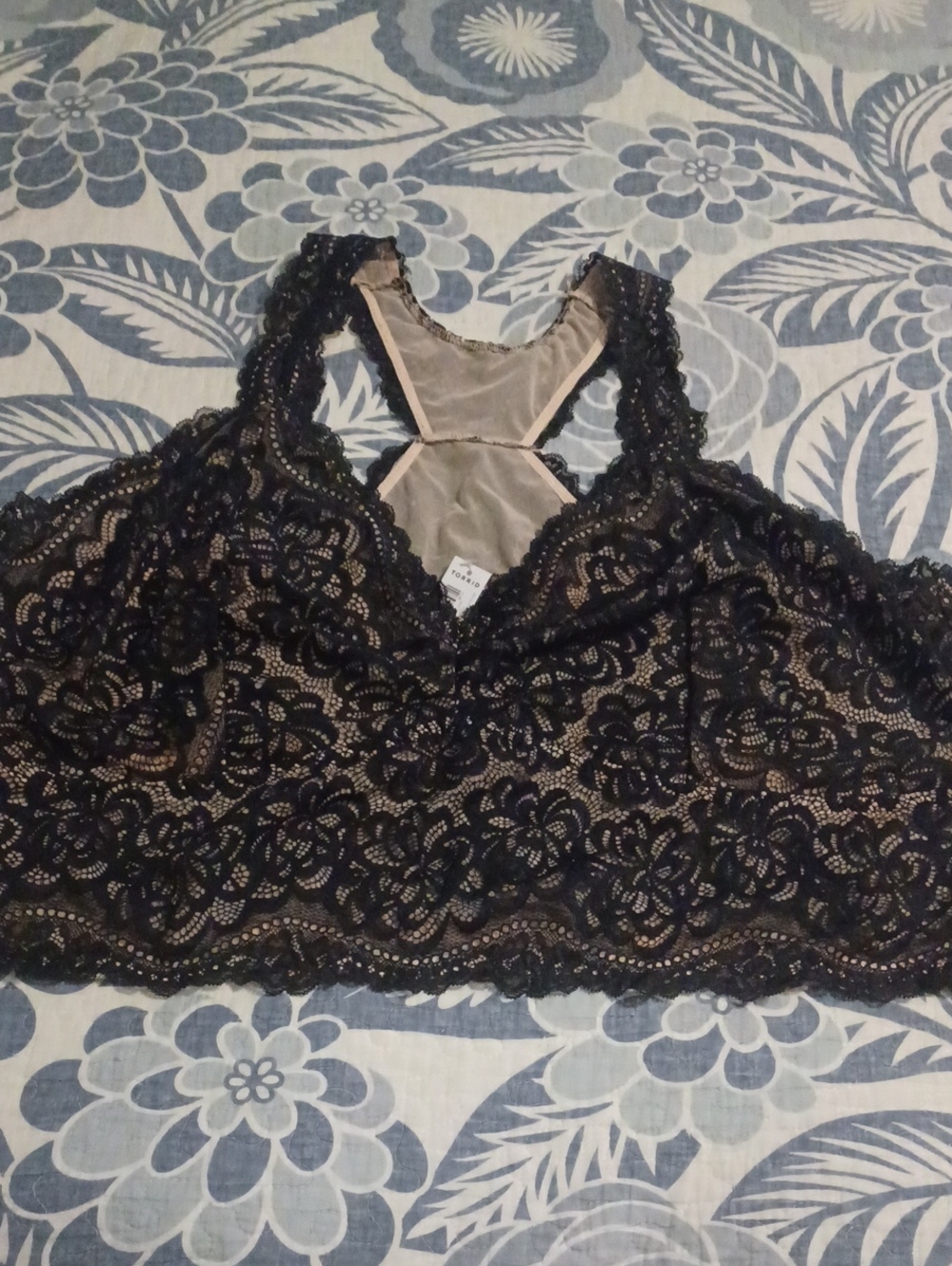 Torrid Curve Black Nude Lace Racerback Size 5 NWT MSRP 34$ Crop Length Bra Cover